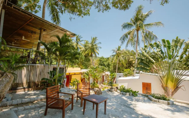 The Vibe House - Chillout Hostel