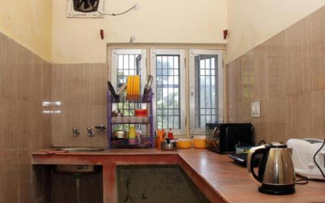 Hobo Hostel