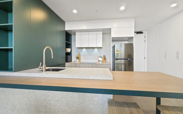 Ground Floor Apartment With Private Courtyard – Guest Rooms – Perth