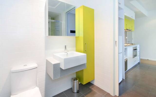 St Kilda Location and Style