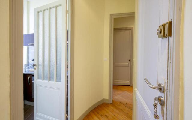 Centre historique, appartement climatisé avec terrasse