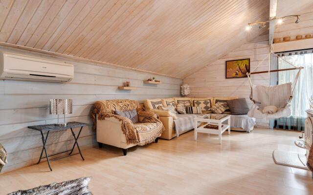 Spacious Chalet in Abbevillers with Swimming Pool