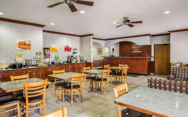 Quality Inn Peru near Starved Rock State Park