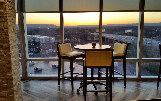 Crowne Plaza Saddle Brook by IHG