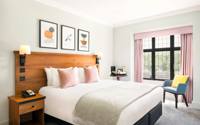 voco Lythe Hill Hotel & Spa by IHG