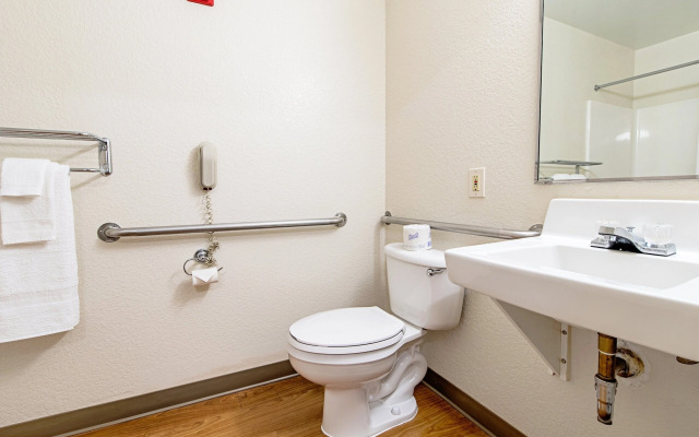 HomeTowne Studios Tacoma - Puyallup