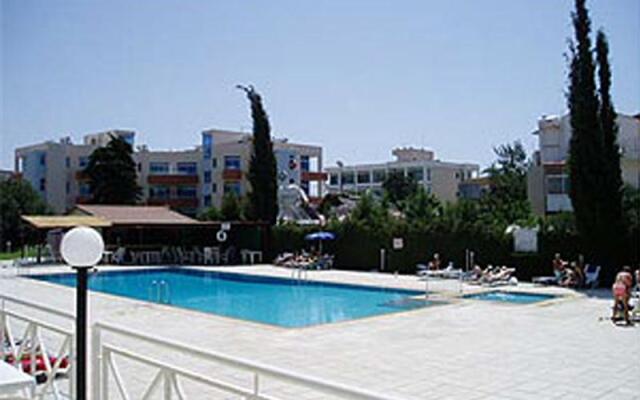 Valana Hotel Apartments