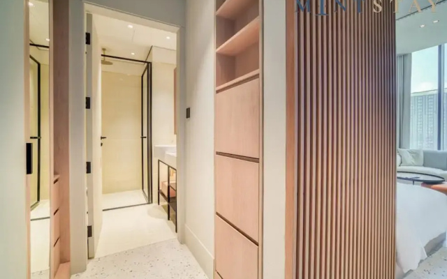 Chic Studio w Panoramic Burj Khalifa Views - Apartment in ดูไบ - Photo 4
