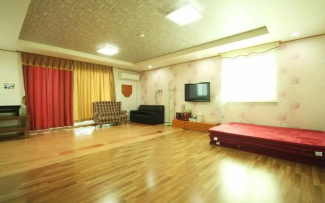 Geojedo Park Munsu Pension