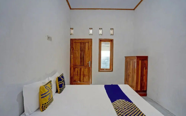 OYO 92861 Raya Guest House Syariah