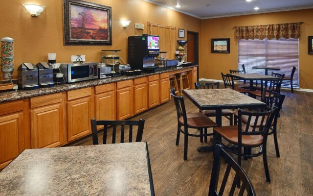 Best Western Plus Red River Inn