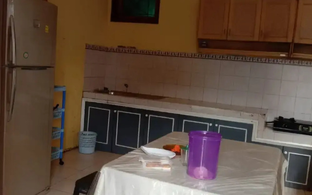 Villa Kota Bunga Azalea