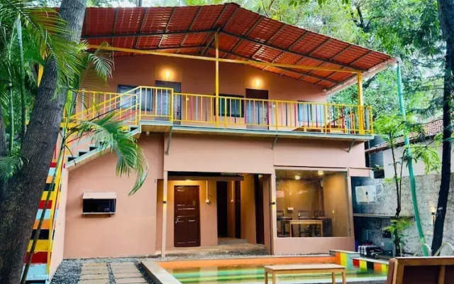 Lost Paradise A Social Hostel