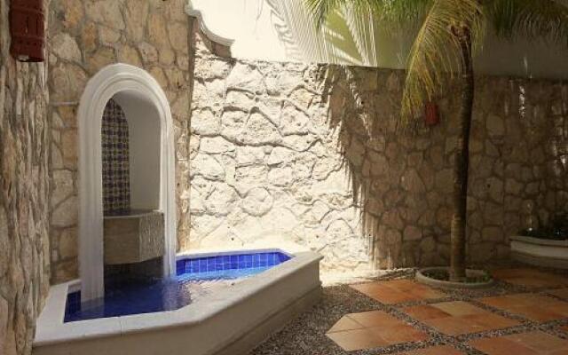 Best Beach Apartments - Cancun Plaza