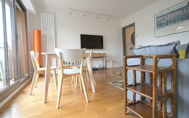 Very Nice Apartment With Balcony - 4p/1br - 600m From the Beach