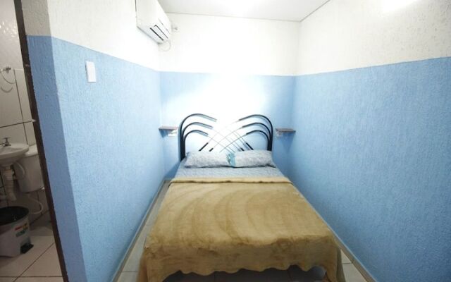 Hola Hostel