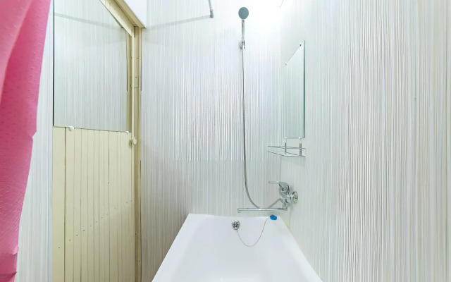 В центре на переулке Декабристов 8