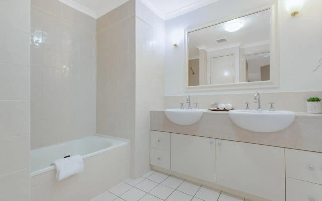 The Lakes Resort Cairns