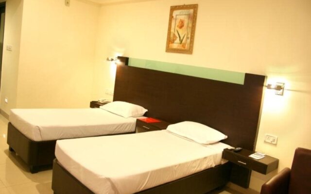 Hotel Maharaja Classic Inn