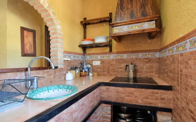 Luxurious Villa in Loja With Swimming Pool