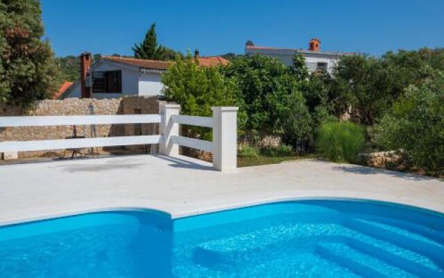 Holiday House Popic