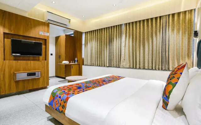 Fabhotel Ms Residency
