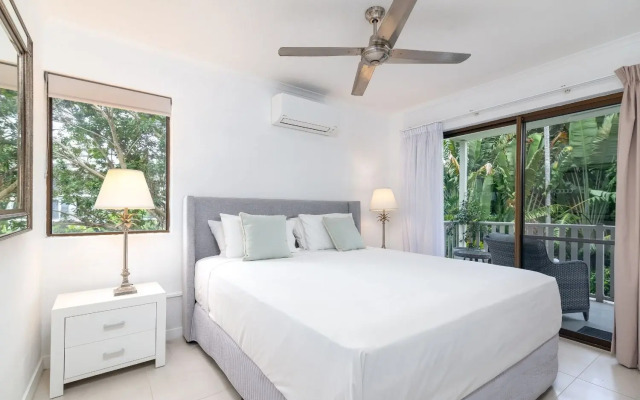 Latitude 16 Tropical Reef Holiday Aprts