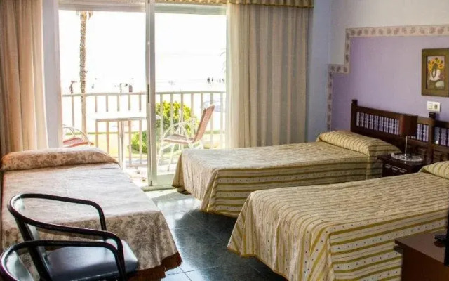 Hotel Rio Mar