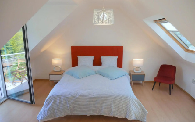 Comfortable Holiday Home With Partial sea Views, Douarnenez-treboul