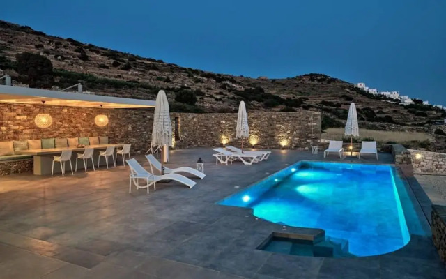 La Vitalite Luxury Villa in Paros