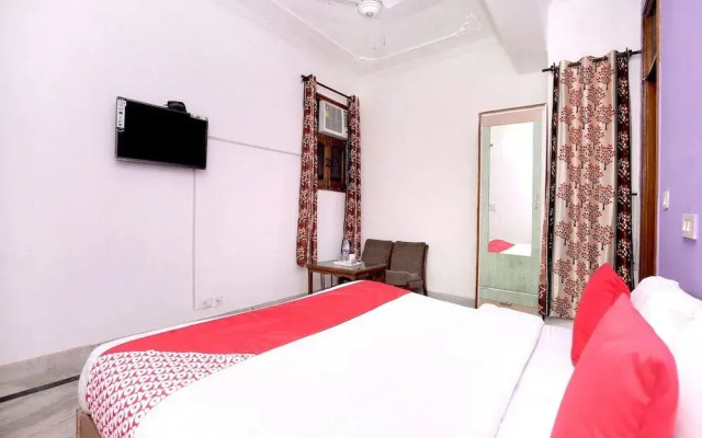 OYO 16736 Hotel Hm Crystal