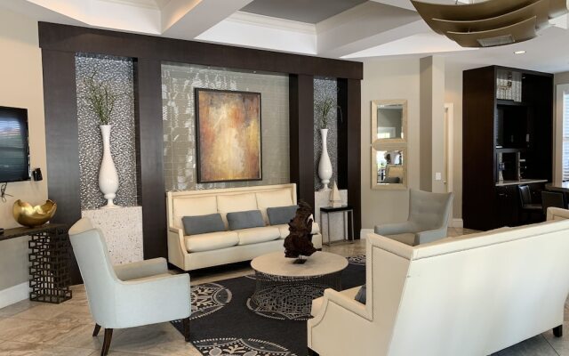 Luxury 5Bd w/ Jacuzzi & Pool Near Disney @ 5528