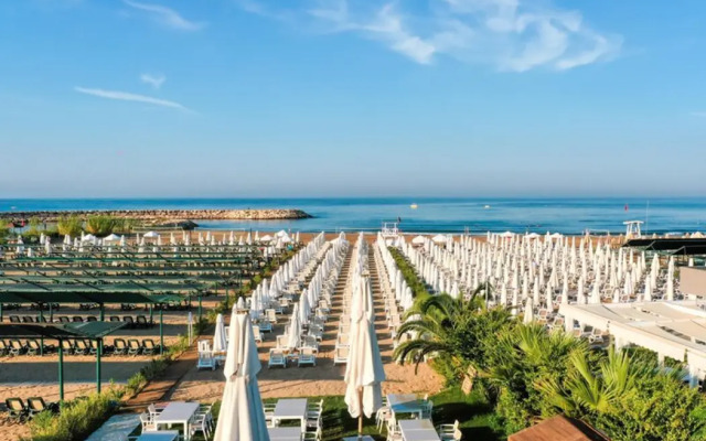 Side Story Resort & Spa