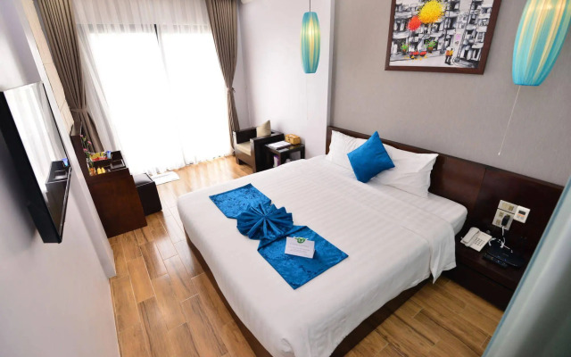 Bella Premier Hotel & Rooftop Skybar