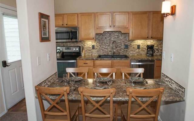 Powder Village Condominium I4