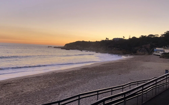Borda d'Água, Praia da Oura