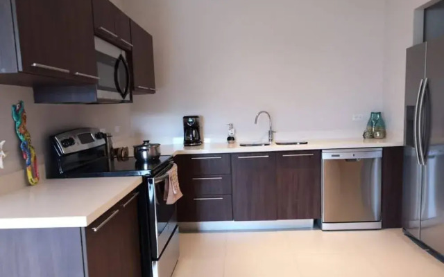 Lovely Mountain View Apartment