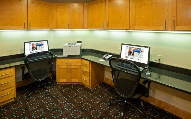 Hampton Inn & Suites Canton