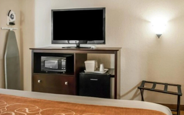 Comfort Suites Albuquerque/North Journal Center