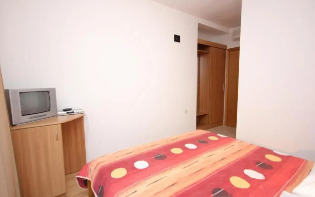 Double Room Zaglav 8144c