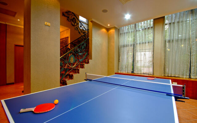 F Hotel Tainan