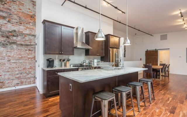 PRISTINE 3 BR Million-Dollar Loft