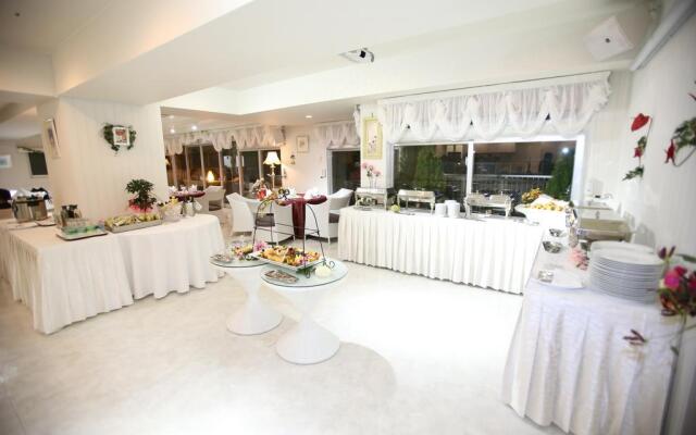 Beachside Condominium