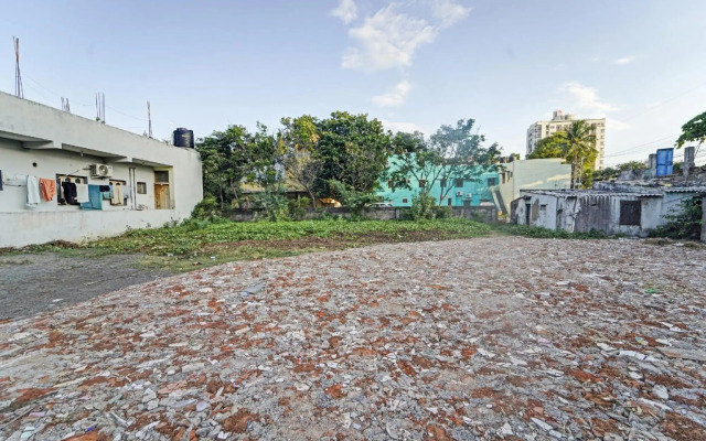 OYO Townhouse 1090 Fantasea Hotels