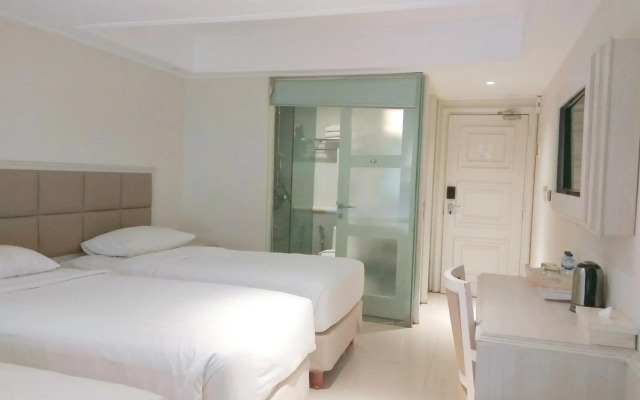 Alron Hotel Kuta Powered by Archipelago