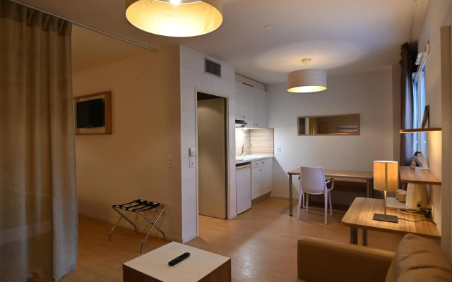 Q7 Lodge Lyon 7