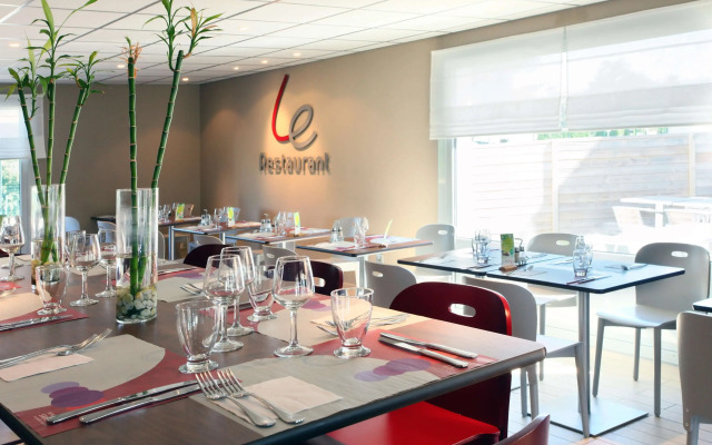 Campanile Chambray Les Tours