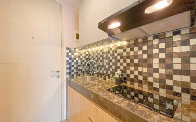 Homey Studio Apartment Tokyo Riverside Pik 2