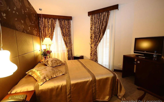 The Life Hotel & Spa