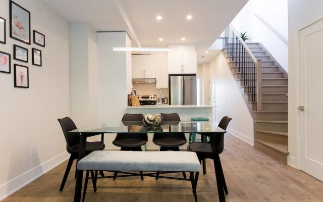 Spectacular and Modern Little Italy Penthouse